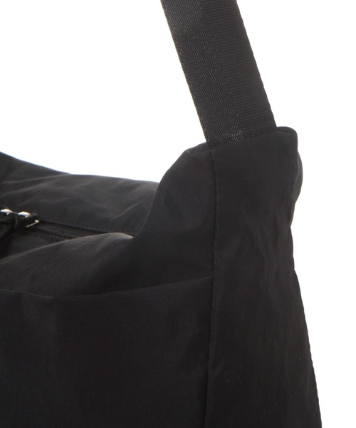 LAKOLE（ラコレ）の「ポケットショルダーBAG / 105055（ショルダーバッグ・メンズ・ブラック/グリーン/サンドグレー・FREE）」の13枚目の写真