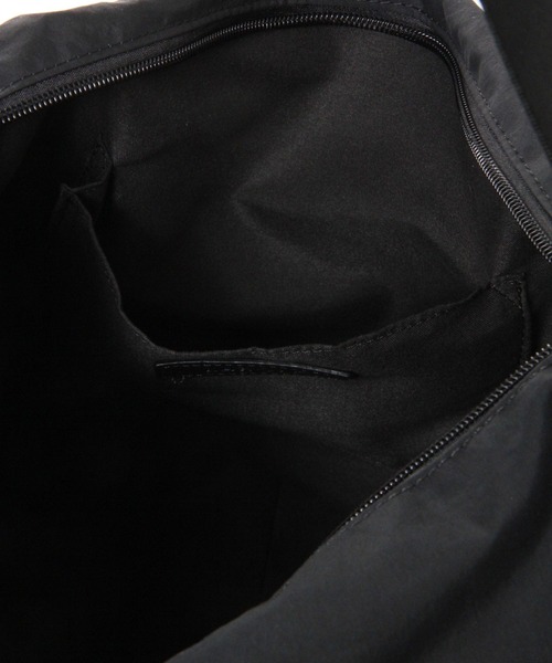 LAKOLE（ラコレ）の「ポケットショルダーBAG / 105055（ショルダーバッグ・メンズ・ブラック/グリーン/サンドグレー・FREE）」の7枚目の写真