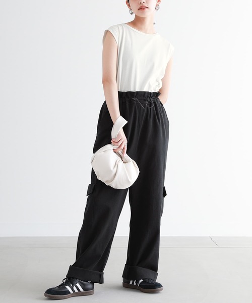 n'OrLABEL（ノアールレーベル）の「『ウエストドロストサロペット』（サロペット/オーバーオール・レディース・ライトベージュ/ブラック・1/2）」の12枚目の写真