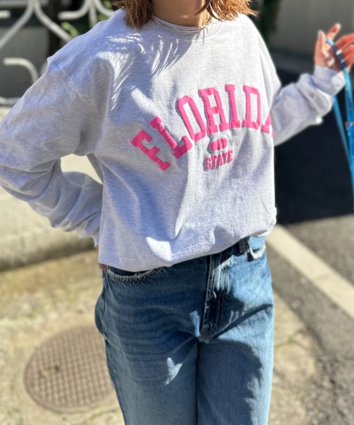 mi via loca(ミヴィアロカ)の「GILDAN 発泡プリントFLORIDAカレッジロゴロンT 【PT NO. MVL025 ※2A】(Tシャツ/カットソー・レディース・ブラック/オフホワイト/オートミール/ホワイト系その他・MEDIUM/X-LARGE)」の6枚目の写真