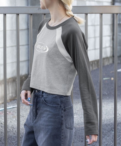 3.3 Field Trip (3.3フィールドトリップ)の「3.3 Field Trip/メタルロゴラグラン長袖Tシャツ 2105604(Tシャツ/カットソー・レディース・ホワイト/グレー・FREE)」の9枚目の写真