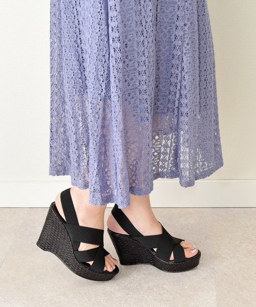 inter-chaussures(インターショシュール)の「【ITALIAN SHOEMAKERS】エラスティックハイウエッジサンダル(942110)(サンダル・レディース・ブラック/シルバー・35/36/37/38/39)」の9枚目の写真
