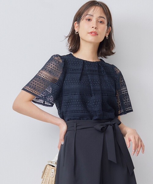 組曲(クミキョク)の「ボーダーレース ブラウス(Tシャツ/カットソー・レディース・ネイビー系/スモーキーグリーン系/アイボリー系・S2)」の3枚目の写真