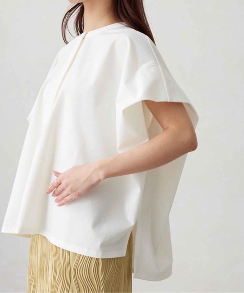 Chez toi(シェトワ)の「360度ストレッチショルダータックプルオーバー(シャツ/ブラウス・レディース・オフホワイト/ブラック/カーキ・FREE)」の4枚目の写真