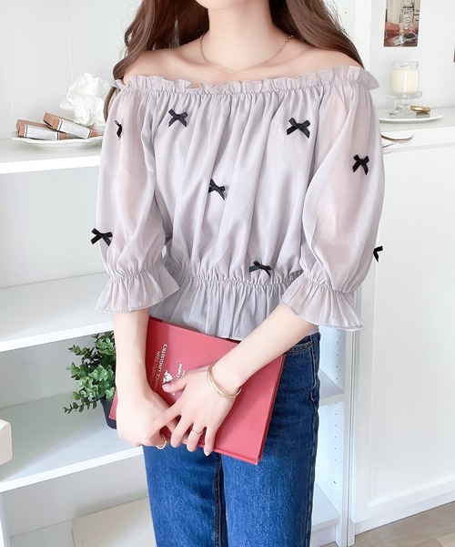 mily bilet(ミウィビレット)の「【mily bilet】主役級に映える大人ガーリーitem。シアーシャイニーリボン付きブラウス(シャツ/ブラウス・レディース・アイボリー/チャコールグレー/ライトグレー・LARGE/MEDIUM/SMALL/X-LARGE)」の14枚目の写真