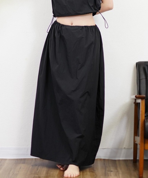 Ungrid(アングリッド)の「【ムラサキスポーツ限定】UNGRID/アングリッド 水陸両用 バルーンロング丈スカート/セットアップ対応 240701(スカート・レディース・ブラック/アイボリー・M)」の1枚目の写真