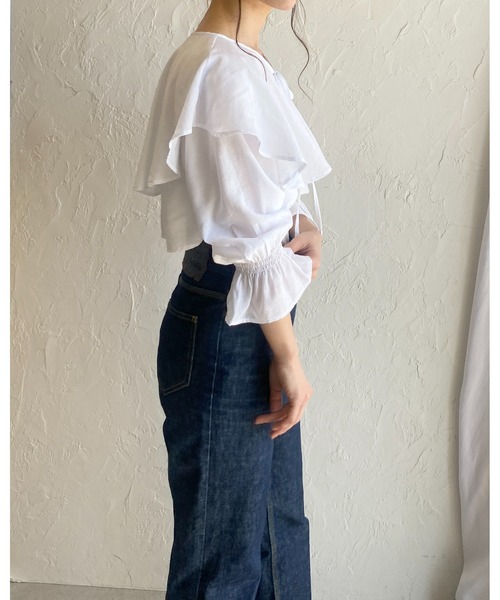 She's Closet(シーズクローゼット)の「フリルカラービッグ襟ショート丈長袖リボンボレロブラウスカーディガン(シャツ/ブラウス・レディース・ブラック/ホワイト・FREE)」の4枚目の写真