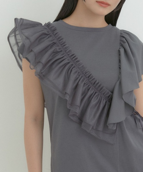 VIS（ビス）の「【SET】サッシュ付きフリルドッキングプルオーバー（Tシャツ/カットソー・レディース・ホワイト/ベージュ/スミクロ・FREE）」の2枚目の写真