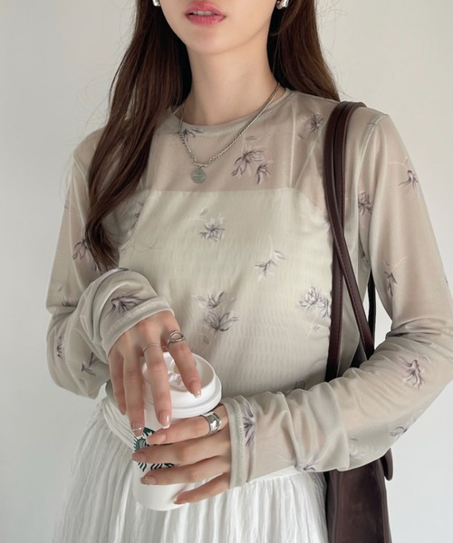 Ada.(エイダ)の「フラワープリント シアー クルーネック トップス(Tシャツ/カットソー・レディース・ベージュ/ブラック・FREE)」の12枚目の写真