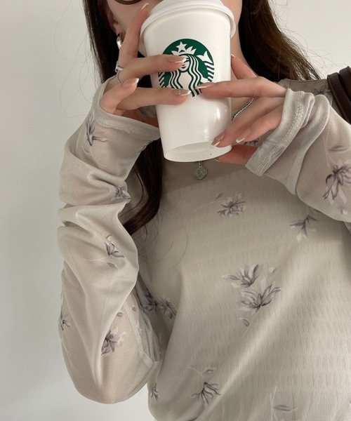 Ada.(エイダ)の「フラワープリント シアー クルーネック トップス(Tシャツ/カットソー・レディース・ベージュ/ブラック・FREE)」の15枚目の写真