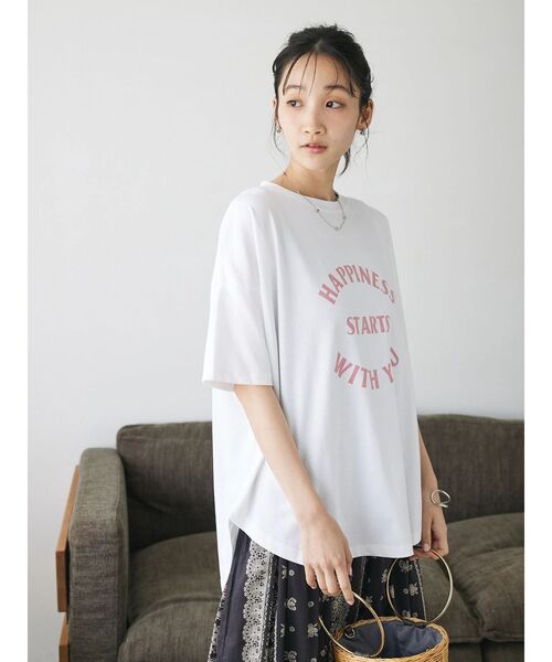 CRAFT STANDARD BOUTIQUE（クラフトスタンダードブティック）の「シルケット天竺ロゴプリント裾ラウンド半袖Tee（チュニック・レディース・ラベンダー/オフホワイト/チャコールグレー/ブルー・FREE）」の6枚目の写真