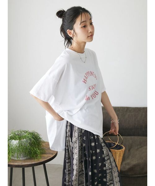 CRAFT STANDARD BOUTIQUE（クラフトスタンダードブティック）の「シルケット天竺ロゴプリント裾ラウンド半袖Tee（チュニック・レディース・ラベンダー/オフホワイト/チャコールグレー/ブルー・FREE）」の7枚目の写真