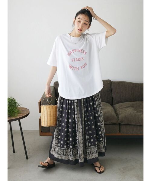 CRAFT STANDARD BOUTIQUE（クラフトスタンダードブティック）の「シルケット天竺ロゴプリント裾ラウンド半袖Tee（チュニック・レディース・ラベンダー/オフホワイト/チャコールグレー/ブルー・FREE）」の12枚目の写真