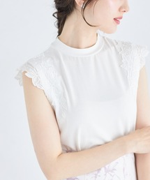 フラワーレース刺繍付きプルオーバー
