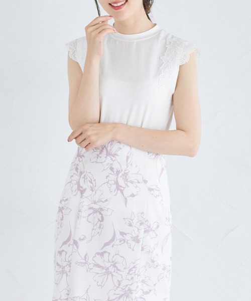 tocco closet（トッコ　クローゼット）の「フラワーレース刺繍付きプルオーバー（Tシャツ/カットソー・レディース・オフホワイト/ブラック・M）」の4枚目の写真