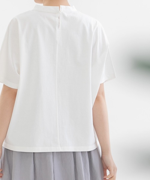 nop de nod(ノップドゥノッド)の「ボトルネック布帛Tトップス(Tシャツ/カットソー・レディース・ブラック/ネイビー/オフホワイト/スミクロ・3)」の20枚目の写真
