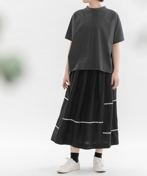 nop de nod(ノップドゥノッド)の「ボトルネック布帛Tトップス(Tシャツ/カットソー・レディース・ブラック/ネイビー/オフホワイト/スミクロ・3)」の21枚目の写真