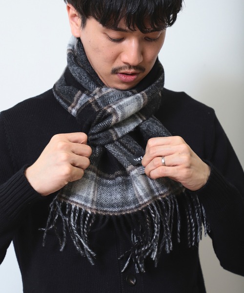 BEAMS(ビームス)の「グラデーション チェック マフラー(マフラー・メンズ・ブラック/ブルー/グレー/ネイビー・ONE SIZE)」の22枚目の写真