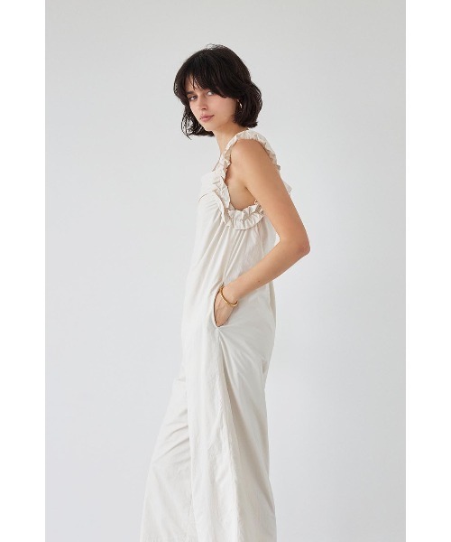 ALEXIA STAM(アリシアスタン)の「Frill Shoulder Jumpsuit /フリルショルダージャンプスーツ(つなぎ/オールインワン・レディース・チャコールグレー/アイボリー・M/S)」の2枚目の写真