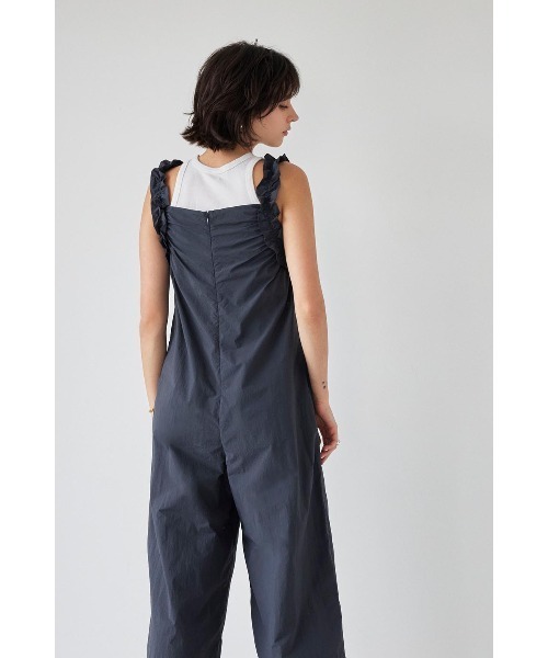 ALEXIA STAM(アリシアスタン)の「Frill Shoulder Jumpsuit /フリルショルダージャンプスーツ(つなぎ/オールインワン・レディース・チャコールグレー/アイボリー・M/S)」の21枚目の写真