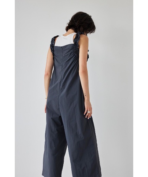 ALEXIA STAM(アリシアスタン)の「Frill Shoulder Jumpsuit /フリルショルダージャンプスーツ(つなぎ/オールインワン・レディース・チャコールグレー/アイボリー・M/S)」の22枚目の写真
