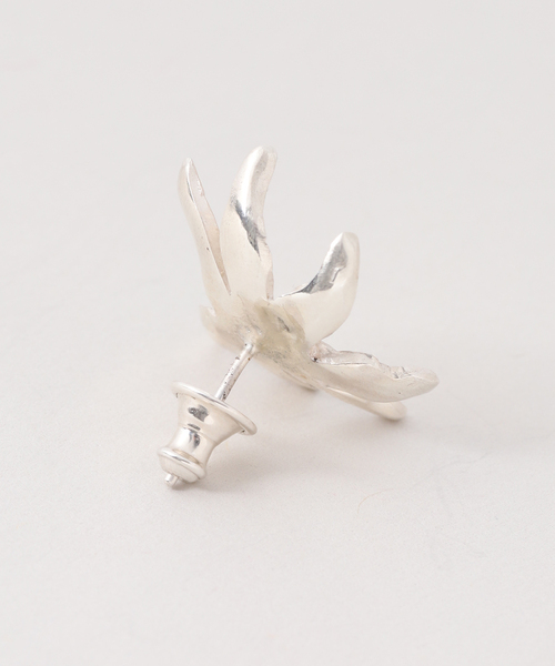 JOURNAL STANDARD(ジャーナルスタンダード)の「【MAISON DPULSE×TOLIGHT】FLOWER*LEAF ピアス(ピアス(両耳用)・レディース・シルバー・FREE)」の3枚目の写真