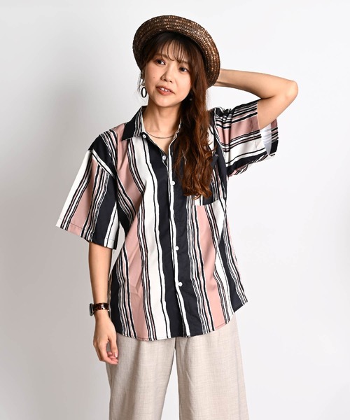 MARAI(マーライ)の「ランダムストライプ柄 半袖シャツ オーバーサイズシャツ(シャツ/ブラウス・レディース・オレンジ/ピンク/ブルー・MEDIUM/X-LARGE)」の12枚目の写真