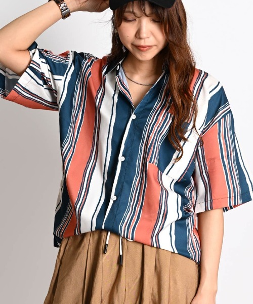 MARAI(マーライ)の「ランダムストライプ柄 半袖シャツ オーバーサイズシャツ(シャツ/ブラウス・レディース・オレンジ/ピンク/ブルー・MEDIUM/X-LARGE)」の19枚目の写真