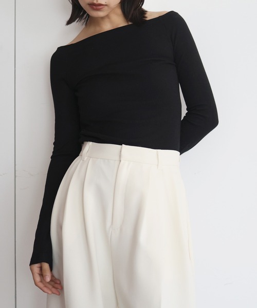 hellam（へラム）の「ラメ入りオフショルリブトップス（Tシャツ/カットソー・レディース・アイボリー/ブラック/杢グレー/ブルー/カーキ・FREE）」の3枚目の写真