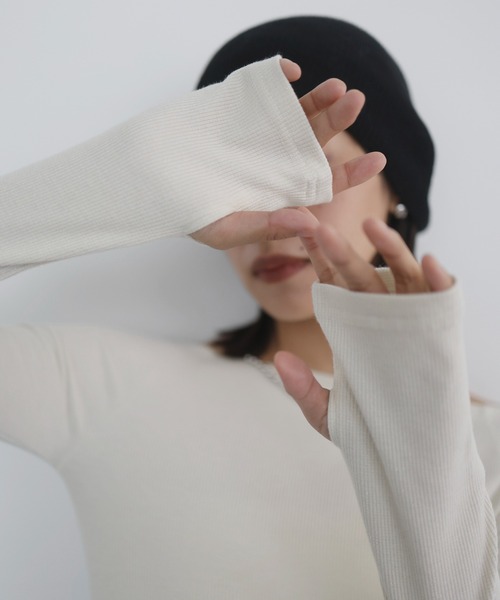 hellam（へラム）の「ラメ入りオフショルリブトップス（Tシャツ/カットソー・レディース・アイボリー/ブラック/杢グレー/ブルー/カーキ・FREE）」の17枚目の写真