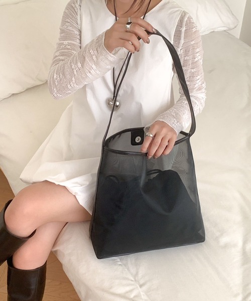 LYEON(リヨン)の「ワンハンドルメッシュバッグ/バケツバッグ(ショルダーバッグ・レディース・ブラック/シルバー・FREE)」の9枚目の写真