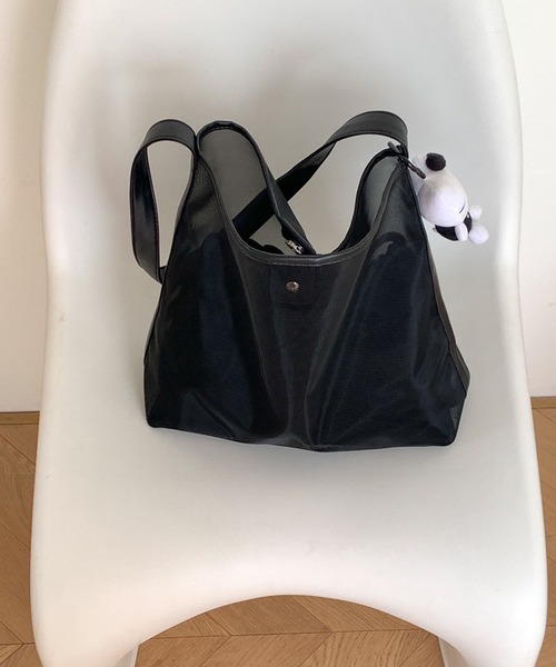 LYEON(リヨン)の「ワンハンドルメッシュバッグ/バケツバッグ(ショルダーバッグ・レディース・ブラック/シルバー・FREE)」の5枚目の写真