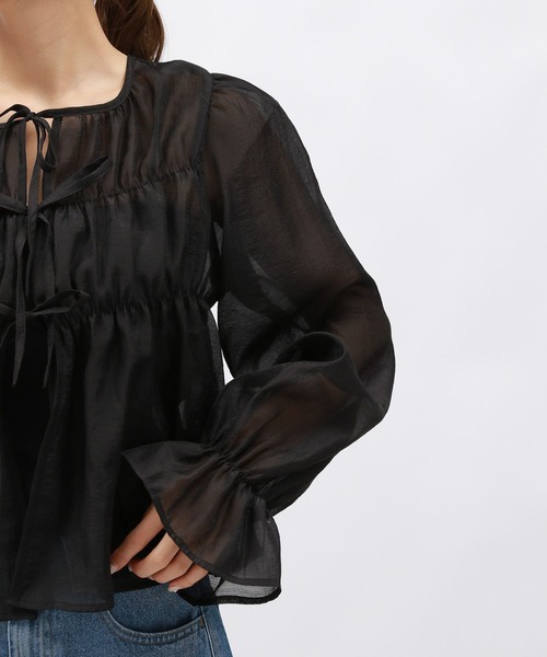 LAKOLE（ラコレ）の「2WAYシャーリングブラウス / 142622
