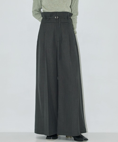 PUBLIC TOKYO(パブリックトウキョウ)の「ウーステッドハイウエストベルテッドパンツ(スラックス・レディース・ダークグレー/マルチ/モカ・3/2/1)」の12枚目の写真