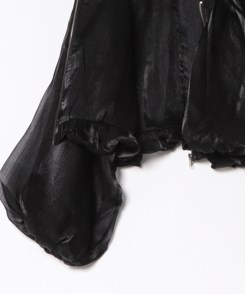 Settimissimo（セッティミッシモ）の「シアーシャイニーボリュームスリーブボレロ（ノーカラージャケット・レディース・シルバー/ブラック・FREE）」の21枚目の写真