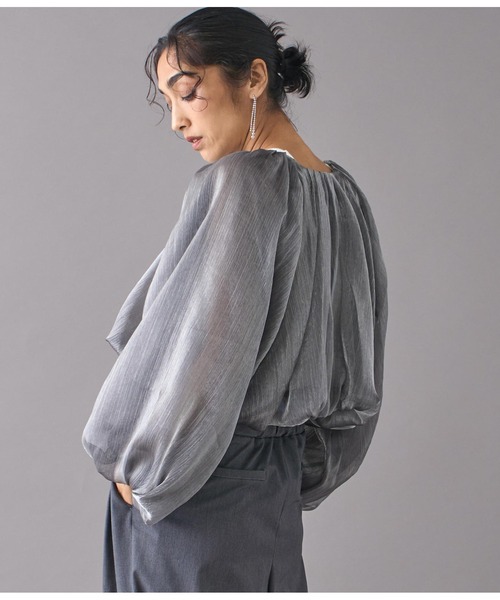 Settimissimo（セッティミッシモ）の「シアーシャイニーボリュームスリーブボレロ（ノーカラージャケット・レディース・シルバー/ブラック・FREE）」の11枚目の写真