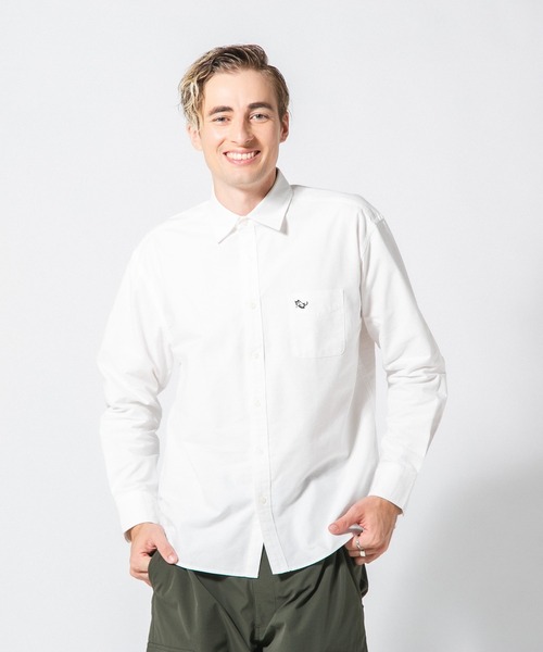 Blue Standard （ブルースタンダード）の「【BLUE STANDARD/ブルースタンダード】リラックスフィット アニマル胸ワンポイント オックスシャツ 犬 猫 ユニセックス（シャツ/ブラウス・メンズ・ブルー系その他2/ホワイト系その他2/ブルー系その他/ホワイト系その他・MEDIUM/LARGE）」の6枚目の写真