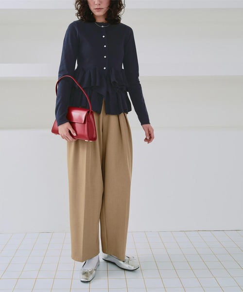 titivate（ティティベイト）の「フリルヘムニットカーディガン【カーディガン/ボレロランキング1位獲得実績あり】（カーディガン/ボレロ・レディース・グレー/ネイビー/イエロー/チャコール/アイボリー/ブラック/ライトピンク/レッド/ブラウン・S/M/L/XL）」の19枚目の写真