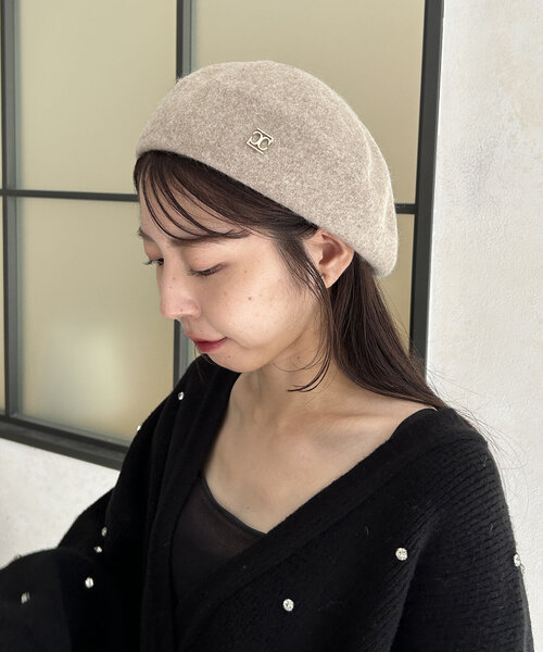 CAPRICIEUX LE'MAGE(カプリシューレマージュ)の「【LE'MAGE オリジナル】1ポイントベレー帽(ハット・レディース・ブラック/ベージュ・FREE)」の8枚目の写真