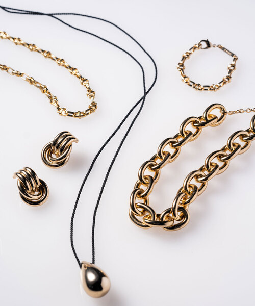 in mood(インムード)の「《NOBLE別注》in mood/インムード ピアス(ピアス(両耳用)・レディース・ゴールド・FREE)」の8枚目の写真