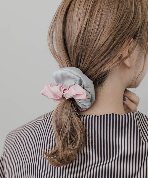 SMELLY(スメリー)の「バイカラーボリュームシュシュ(シュシュ・レディース・ピンク系その他/グリーン系その他・-)」の8枚目の写真