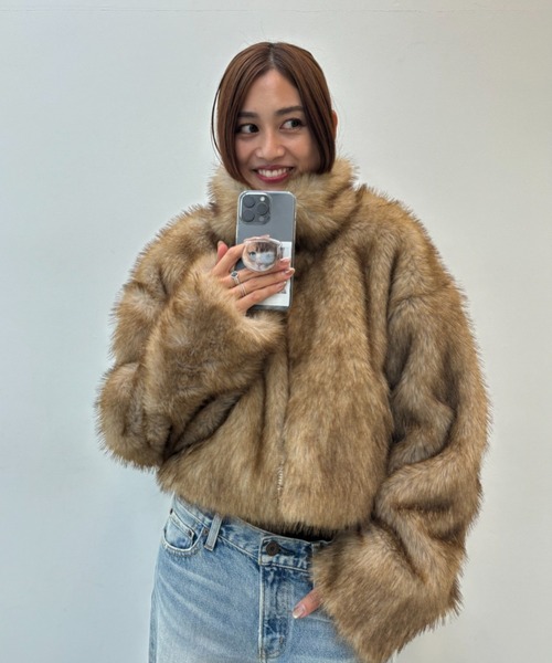 ZARA ショート丈フェイクファージャケット - メルカリ