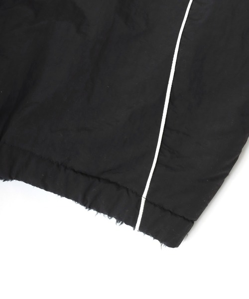 Lazar(ラザル)の「Reversible Nyion Jacket/オーバーサイズ 2WAY 裏ボアフリース ナイロンジャケット/ロゴ ワンポイント刺繍 トラックジャケット/ブルゾン/レディース メンズ(ナイロンジャケット・レディース・チャコール/ネイビー/ブラック・LL/L/M)」の16枚目の写真