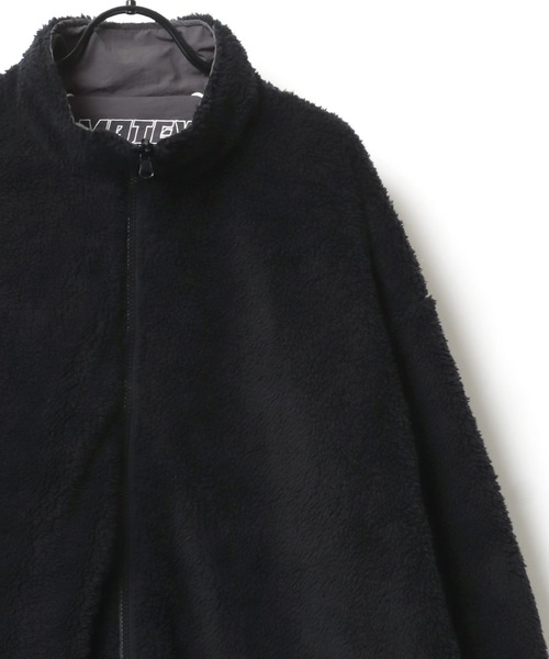 Lazar(ラザル)の「Reversible Nyion Jacket/オーバーサイズ 2WAY 裏ボアフリース ナイロンジャケット/ロゴ ワンポイント刺繍 トラックジャケット/ブルゾン/レディース メンズ(ナイロンジャケット・レディース・チャコール/ネイビー/ブラック・LL/L/M)」の10枚目の写真