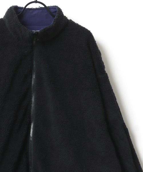 Lazar(ラザル)の「Reversible Nyion Jacket/オーバーサイズ 2WAY 裏ボアフリース ナイロンジャケット/ロゴ ワンポイント刺繍 トラックジャケット/ブルゾン/レディース メンズ(ナイロンジャケット・レディース・チャコール/ネイビー/ブラック・LL/L/M)」の8枚目の写真