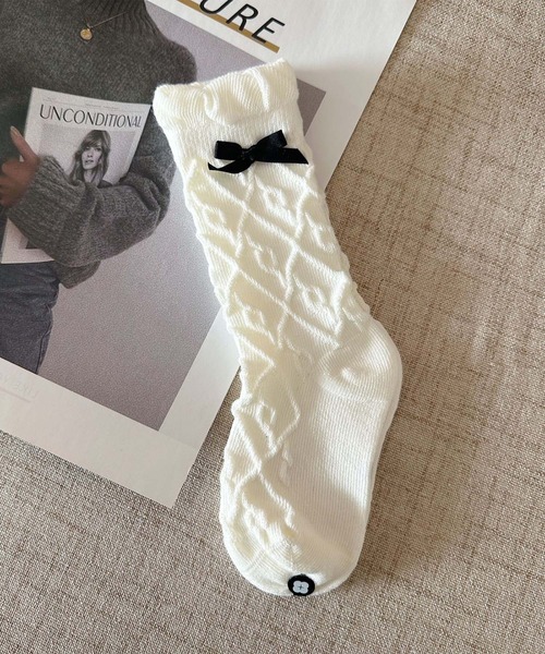 aimoha(アイモハ)の「【aimoha-KIDS-】ガールズソックス4足セット(ソックス/靴下・キッズ・ホワイト・X-LARGE/LARGE/MEDIUM)」の3枚目の写真