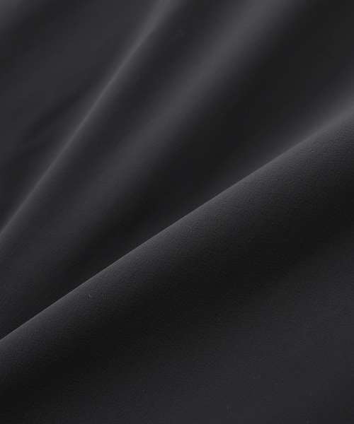 DESCENTE ALLTERRAIN（デサント　オルテライン）の「DESCENTE ALLTERRAIN / デサント オルテライン INSULATED LIGHTWEIGHT VEST DU4FVEA1M（その他アウター・メンズ・ブラック/グレー・LARGE/MEDIUM）」の3枚目の写真