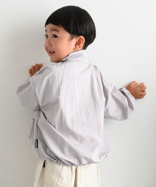 PUPPAPUPO(プッパプーポ)の「バルーンシルエット ウィンドブレーカー 撥水加工(ブルゾン・キッズ・アクア/アイボリー/グレイッシュベージュ・130/120/110/100/90/80)」の14枚目の写真