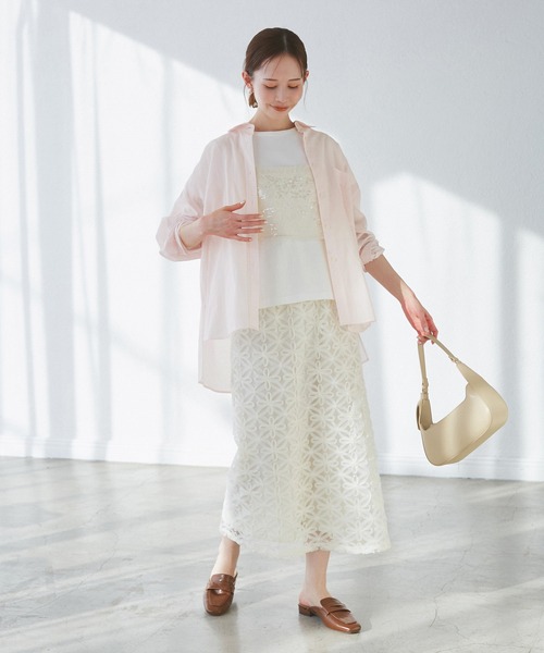 ROPE' PICNIC(ロペピクニック)の「【接触冷感・通気性】お着軽シャツシリーズ/綿ボイルバックタックシャツ(シャツ/ブラウス・レディース・オレンジ/イエロー/ライトグリーン/ピンク/ブラウン/ブルー/オフホワイト/サックスブルー・38)」の14枚目の写真