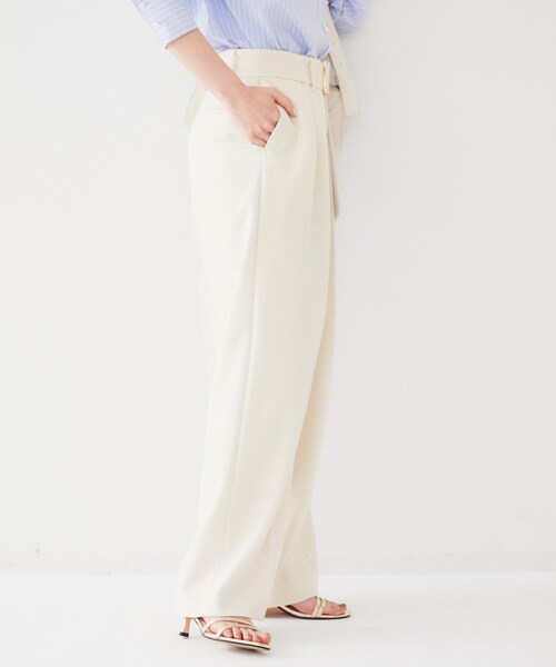 UNTITLED（アンタイトル）の「ベルト付き2タックパンツ（その他パンツ・レディース・ナチュラル/アイボリー/ネイビー・01/02/03/04/44/46/48/50/42/00）」の5枚目の写真